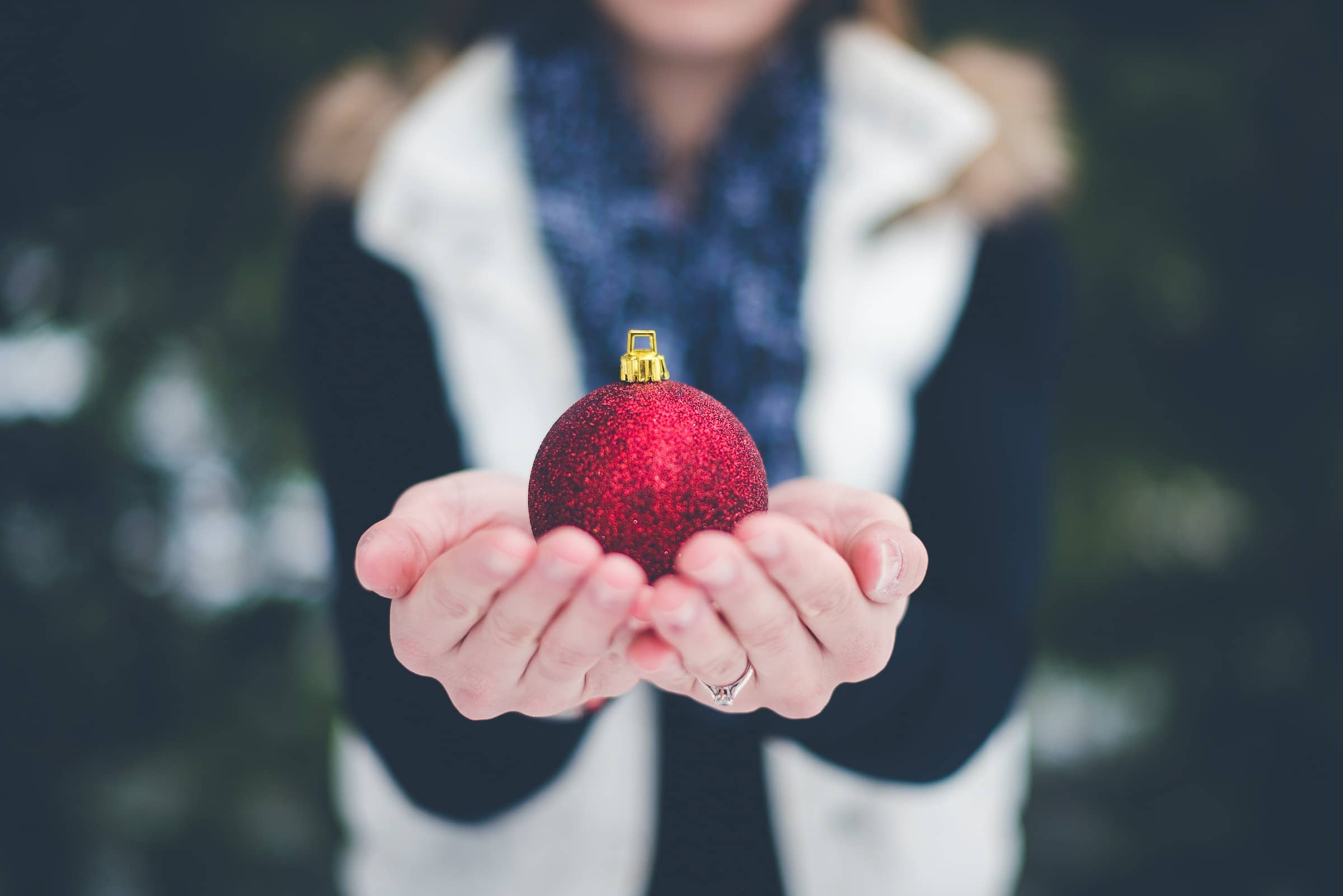 7 Things That Can Lift Your Spirits This Holiday Season—Without Needing to  Spend a Dime